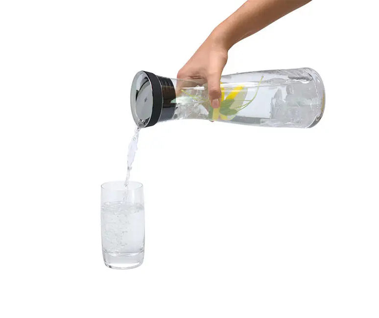 Carafa din sticla pentru apa WMF Basic, 1L, capac Cromargan®